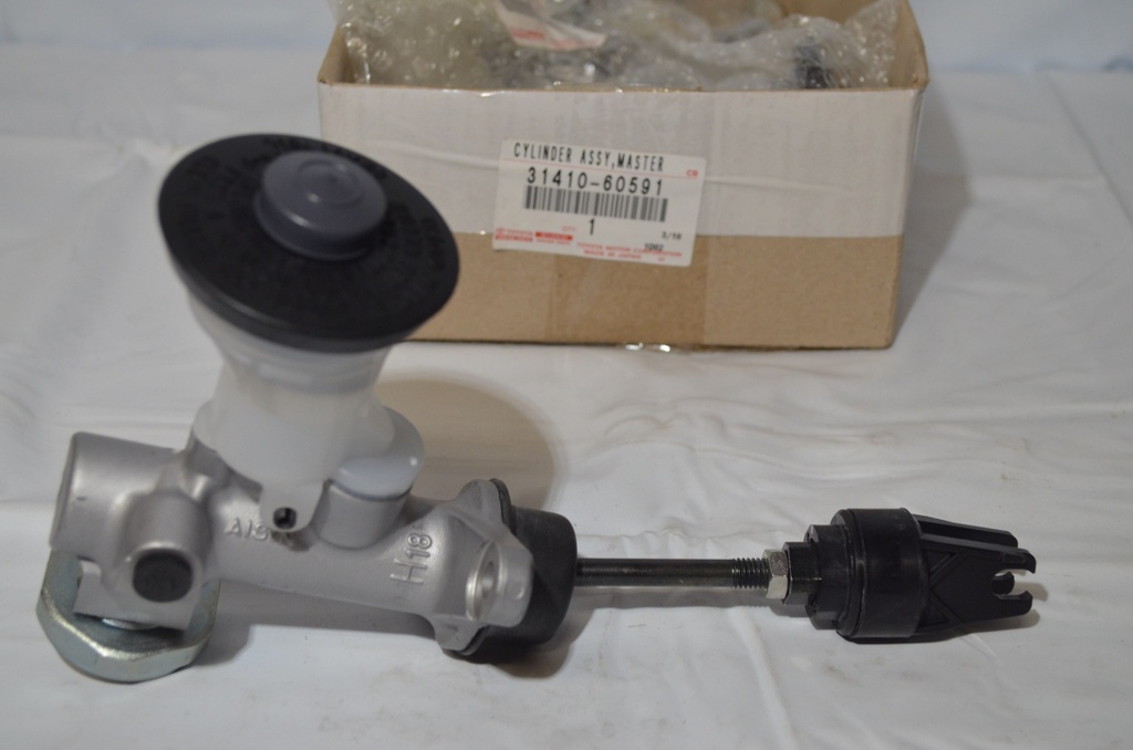 CLUTCH MASTER ASSY cylinder, RHD, HZJ7# MK2