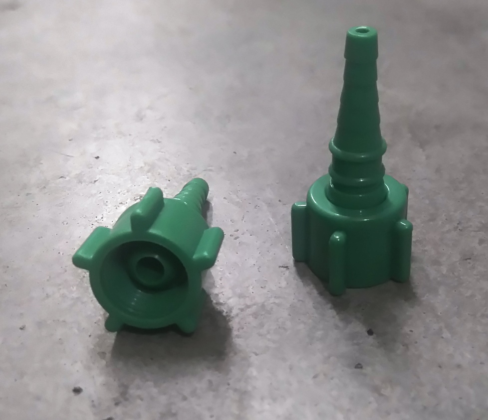 (conc. DeVilbiss) OUTLET CONNECTOR plastic green