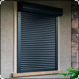 [CSEMCONTC043] (Containex) PVC ROLLER SHUTTER BLADES, 33 blades