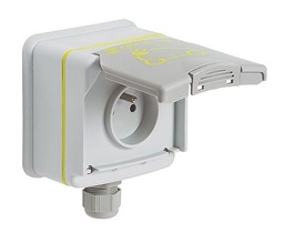 [PELETERMG1FB6] PRISE x1 (Green'up) 2P+T/16A, FR + boîte IP66, VE 3,2kVA M2